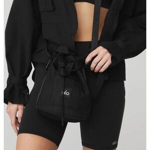 ALO Yoga Black Duffel Bag Minimalist Design